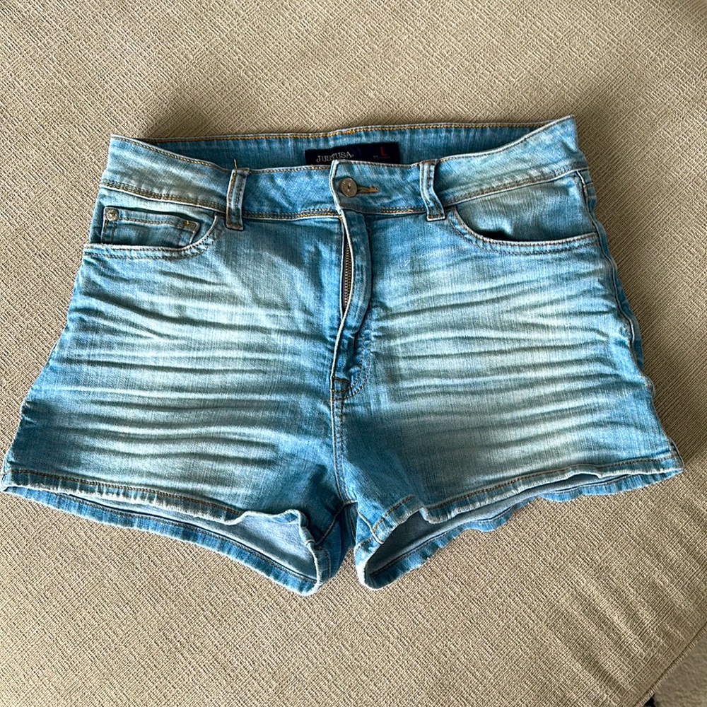 JUSTUSA jean shorts, super stretchy. light denim color